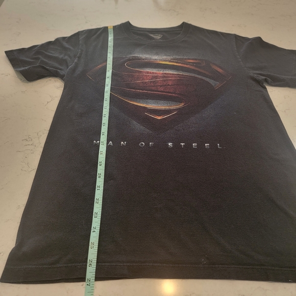 DC comics Superman "Man of Steel" short sleeves t-shirt Size Medium - Picture 6 of 7